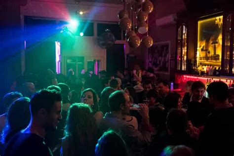 swingers porto|Porto Nightlife Guide: Find the Best Clubs, Bars and Parties